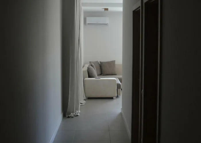 Oak Residents Apartment *